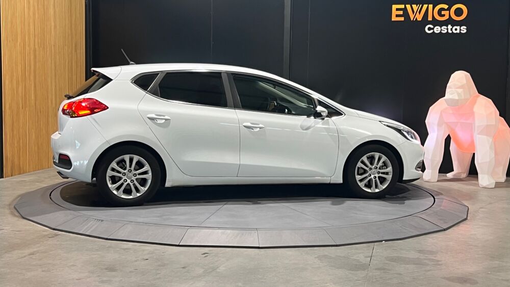 Ceed 1.6 GDI 135ch ACTIVE - REGULATEUR DE VITESSE - CLIMATISATION 2014 occasion 33610 Cestas