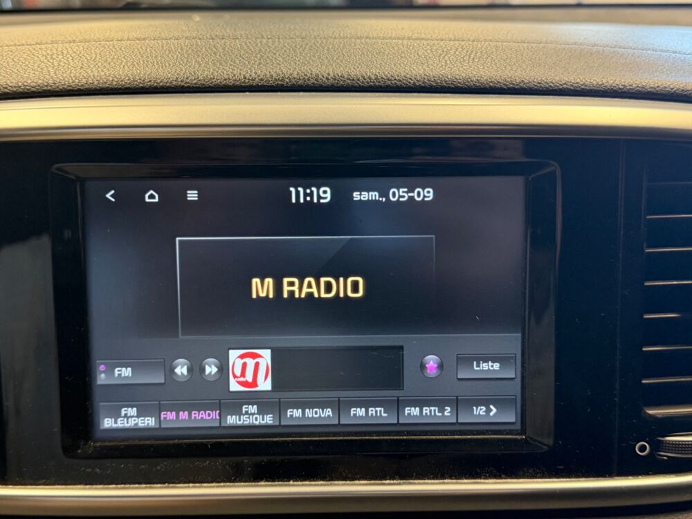 Sportage 1.6 CRDI 136 Ch ACTIVE BUSINESS 4X2 DCT BVA ISG ENTRETIEN KI 2019 occasion 24750 Tr&eacute;lissac