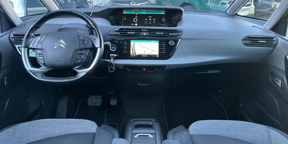 C4 Spacetourer 1.5 BLUEHDI 130CH / FEEL / CAMERA RECUL - CARPLAY - SIEGES C 2019 occasion 44220 Cou&euml;ron