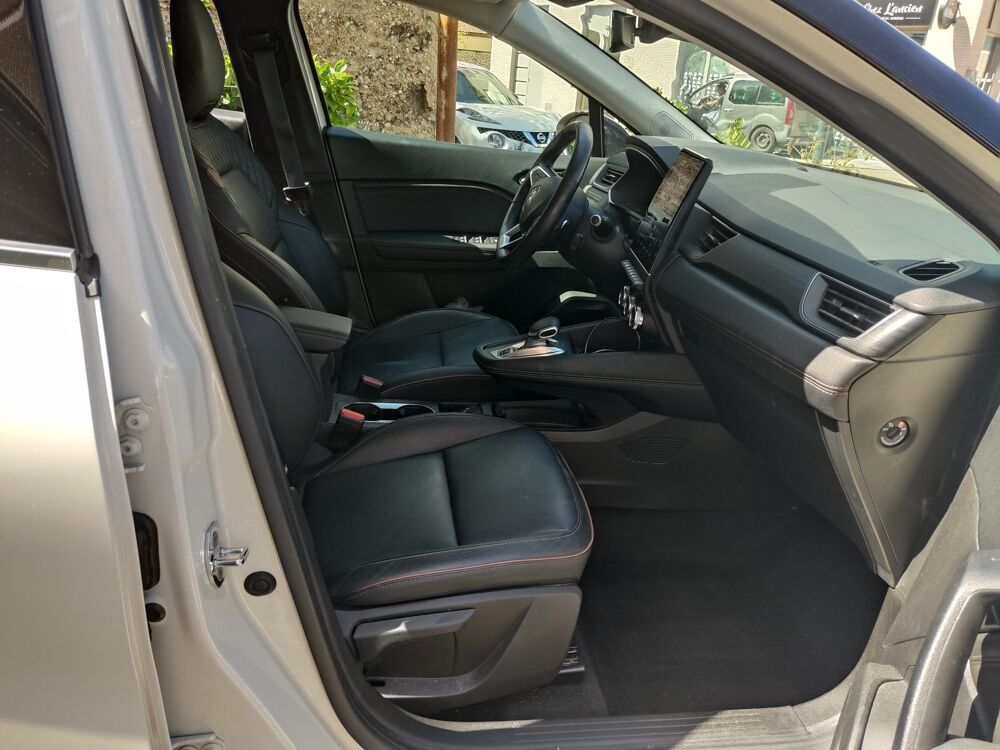 Captur 1.3 TCE 130 INITIALE PARIS EDC BVA 2020 occasion 69150 D&eacute;cines-Charpieu