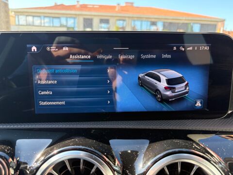 Classe A 1.3 180 135 CH HYBRID MHEV PREMIUM AMG LINE BVA / SUIVI MERC 2023 occasion 40000 Mont-de-Marsan