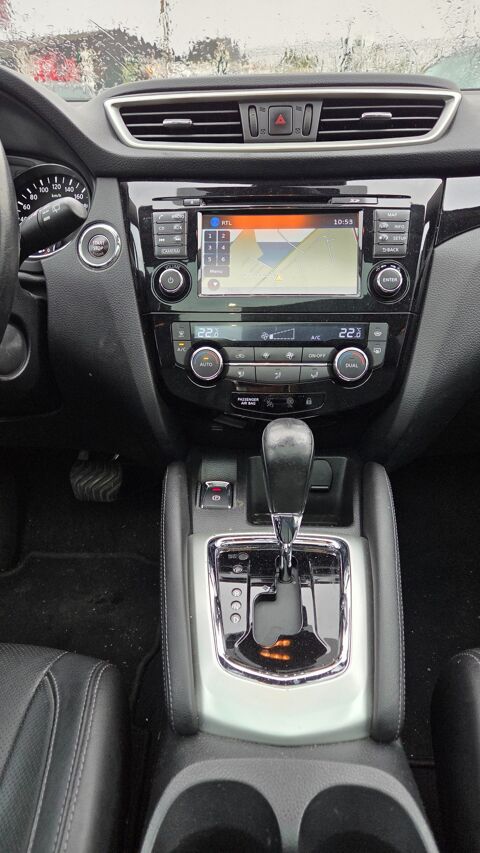 Qashqai 1.2 DIGT 115ch TEKNA 2WD X-TRONIC - CAMERA 360 - TOIT PANO - 2015 occasion 27000 &Eacute;vreux