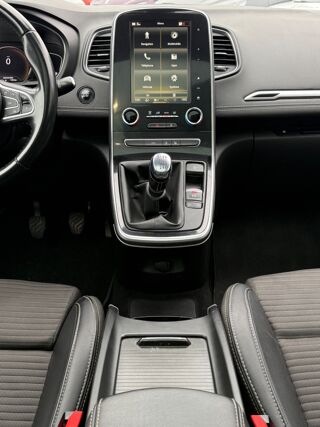 Sc&eacute;nic 1.3 TCE 140 BLACK EDITION - SI&Egrave;GES MASSANTS - CAM&Eacute;RA DE RECU 2018 occasion 27000 &Eacute;vreux