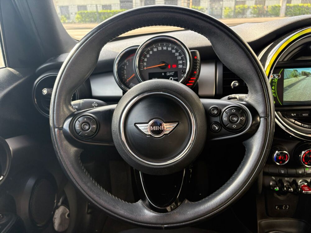 Cooper 1.5 D 115 CH 5 PORTES MARYLEBONE / MOTEUR A CHAINE / CAMERA 2015 occasion 40000 Mont-de-Marsan