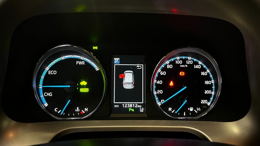 RAV 4 2.5 197H HYBRID FULL-HYBRID DESIGN 4X2 CVT BVA 2017 occasion 21850 Saint-Apollinaire
