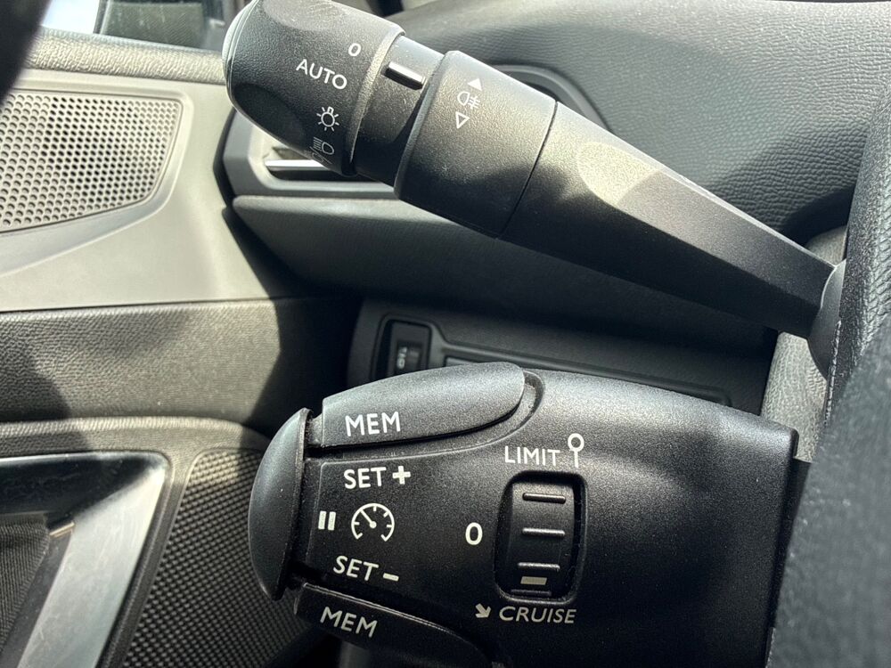308 GENERATION-II 1.2 110 ch ALLURE START-STOP - BLUETOOTH - RAD 2015 occasion 27000 &Eacute;vreux