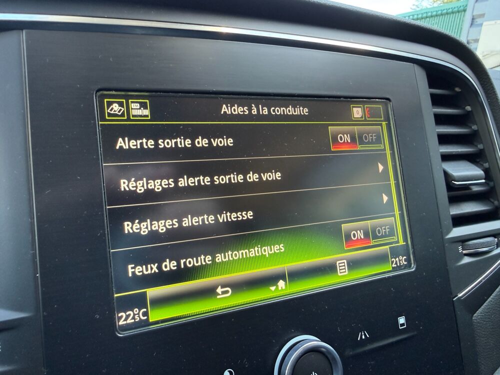 M&eacute;gane IV (4) 1.5 BLUEDCI 115 ch BUSINESS 2020 occasion 65290 Juillan