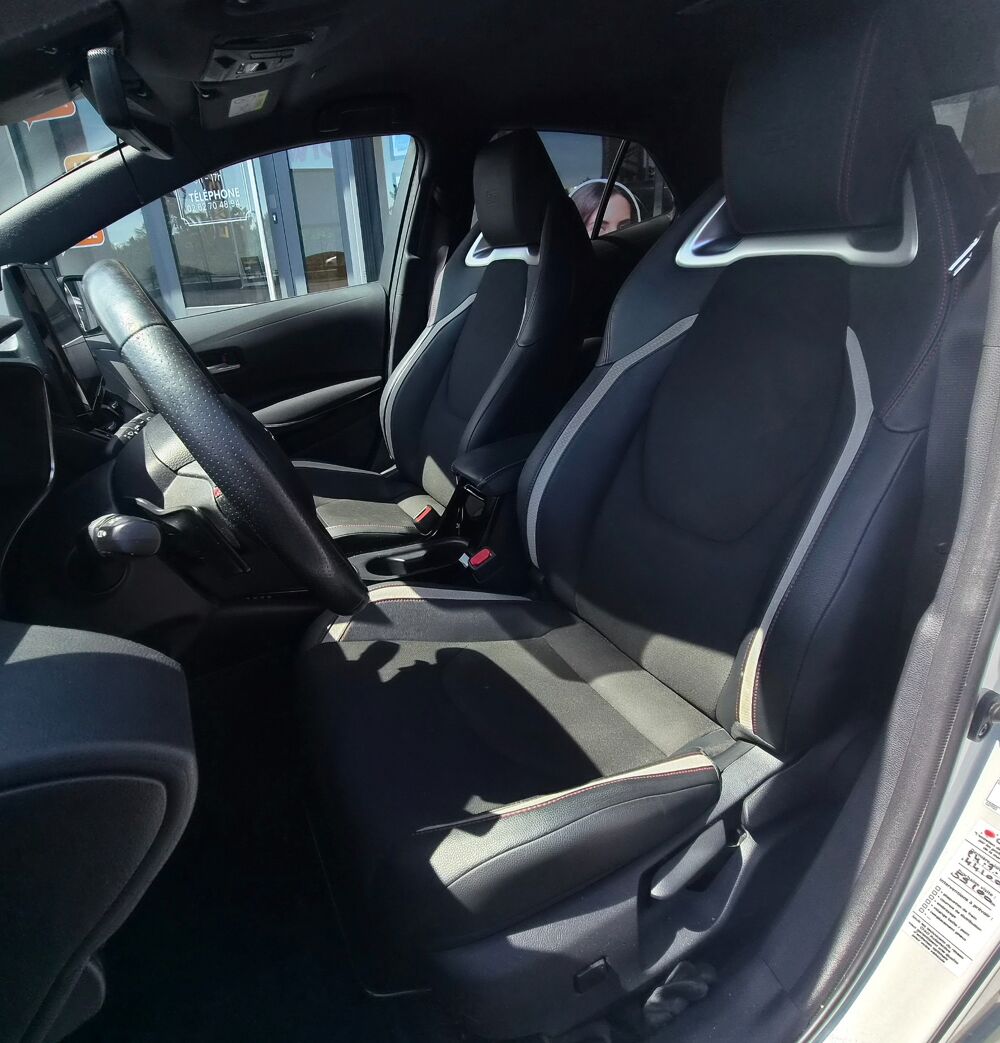 Corolla 2.0 196H FULL-HYBRID GR-SPORT BVA + CAMERA + CARPLAY + SON J 2023 occasion 97410 Saint-Pierre