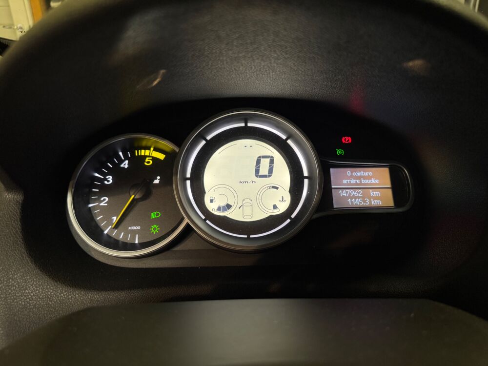 M&eacute;gane ESTATE 1.5 DCI 110ch BUSINESS REGULATEUR DE VITESSE/ TOM TO 2012 occasion 78125 Gazeran