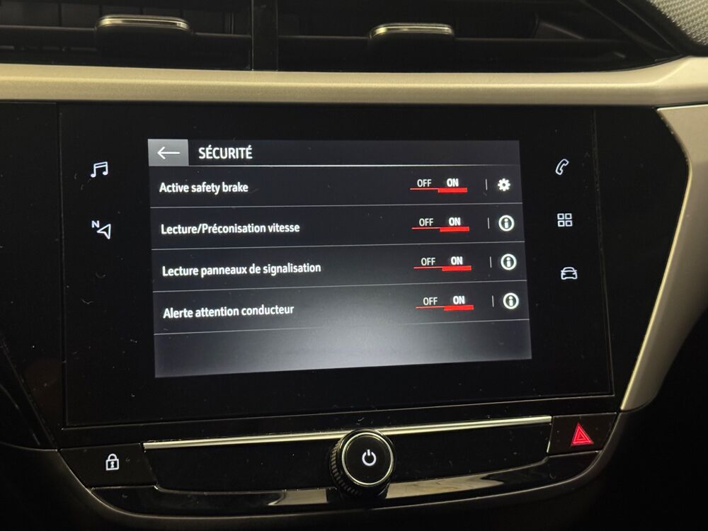 Corsa 1.2 T 100CH ELEGANCE BUSINESS/ SIEGES CHAUFFANTS/ CARPLAY/ V 2021 occasion 78125 Gazeran
