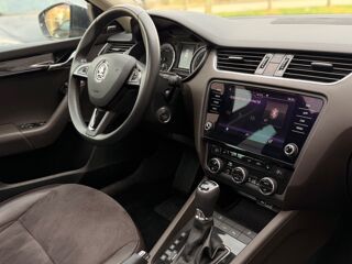Octavia COMBI 2.0 TDI 150ch 4X4 LAURIN KLEMENT DSG BVA 2018 occasion 25300 Pontarlier