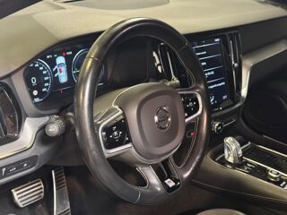 V60 2.0 T8 390ch TWIN-ENGINE PHEV HYBRID R-DESIGN AWD GEARTRONIC 2019 occasion 78125 Gazeran