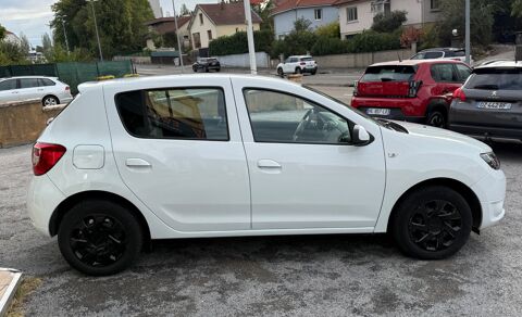 Sandero 0.9 TCE 90 CH Laureate Easy-R BVA 2016 occasion 25000 Besan&ccedil;on