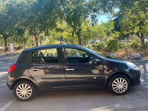 Clio VERSION III PRIVIL&Eacute;GE / 1.6 110 CV / BOITE AUTO / ENTRETIEN 2008 occasion 13009 Marseille