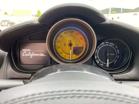 California 4.3 V8 460CH ENTRETIEN CONSTRUCTEUR 2010 occasion 69420 Ampuis