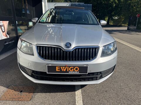 Octavia 1.8 L TSI 180ch GREENTEC ELEGANCE TOIT PANORAMIQUE OUVRANT S 2014 occasion 38420 Le Versoud