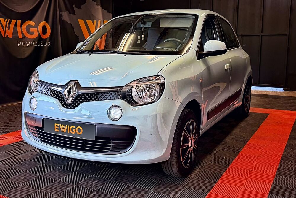 Twingo 1.0 SCE 70 CH COSMIC 2018 occasion 24750 Tr&eacute;lissac