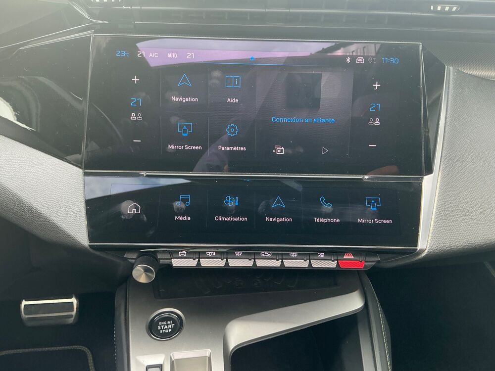 308 GENERATION-III 1.6 225H 180 CH HYBRID PHEV 12.4KWH GT PACK E 2022 occasion 17000 La Rochelle