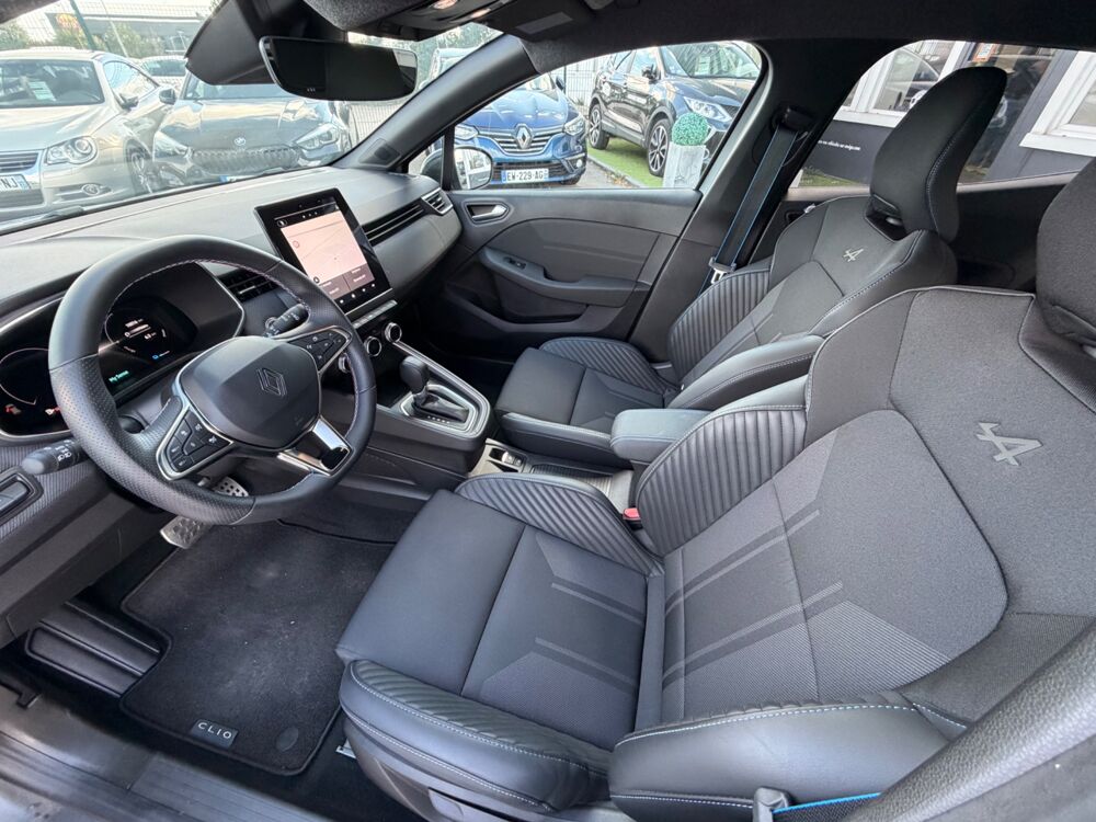 Clio 1.6 E-TECH 140Ch 90 HYBRID FULL-HYBRID BUSINESS BVA - ESPRIT 2026 occasion 27000 &Eacute;vreux