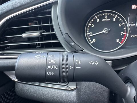 CX-30 2 L E-SKYACTIV-X 185ch HYBRID APPLE CARPLAY SI&Eacute;GES AV CHAUFF 2024 occasion 38420 Le Versoud
