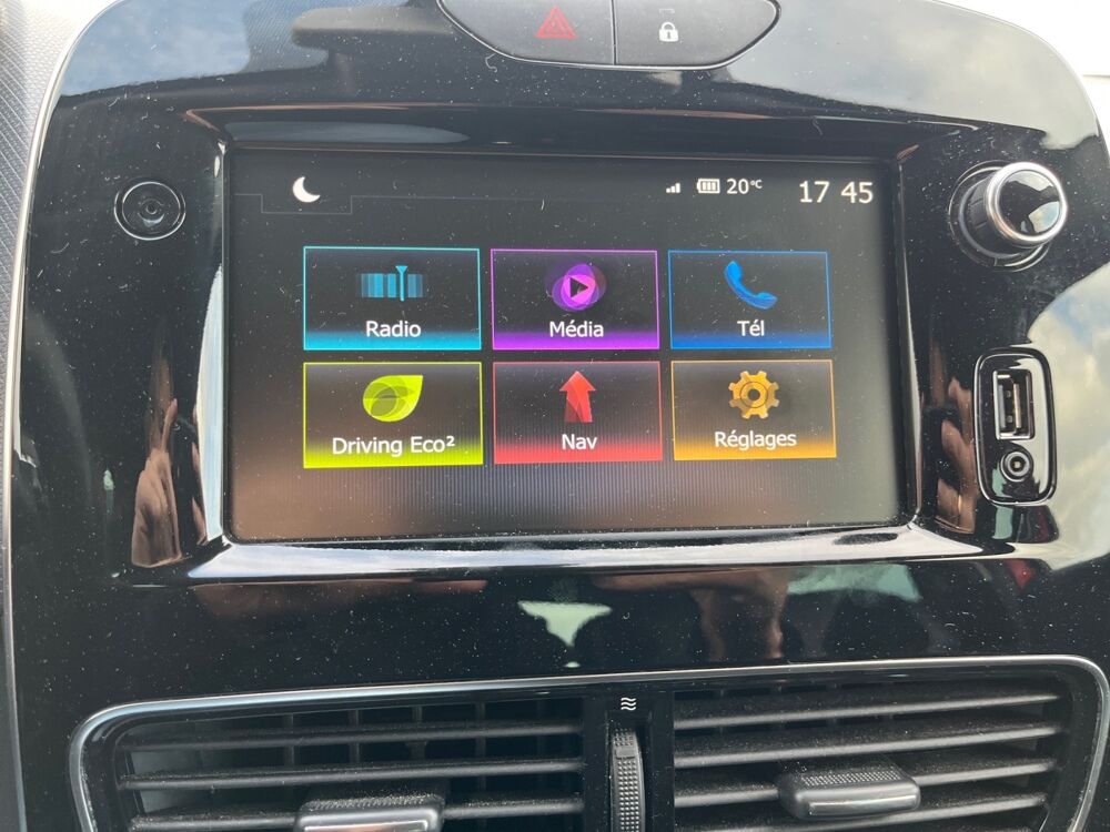 Clio 1.5 DCI 90 BUSINESS EDC BVA 2018 occasion 38590 Saint-&Eacute;tienne-de-Saint-Geoirs
