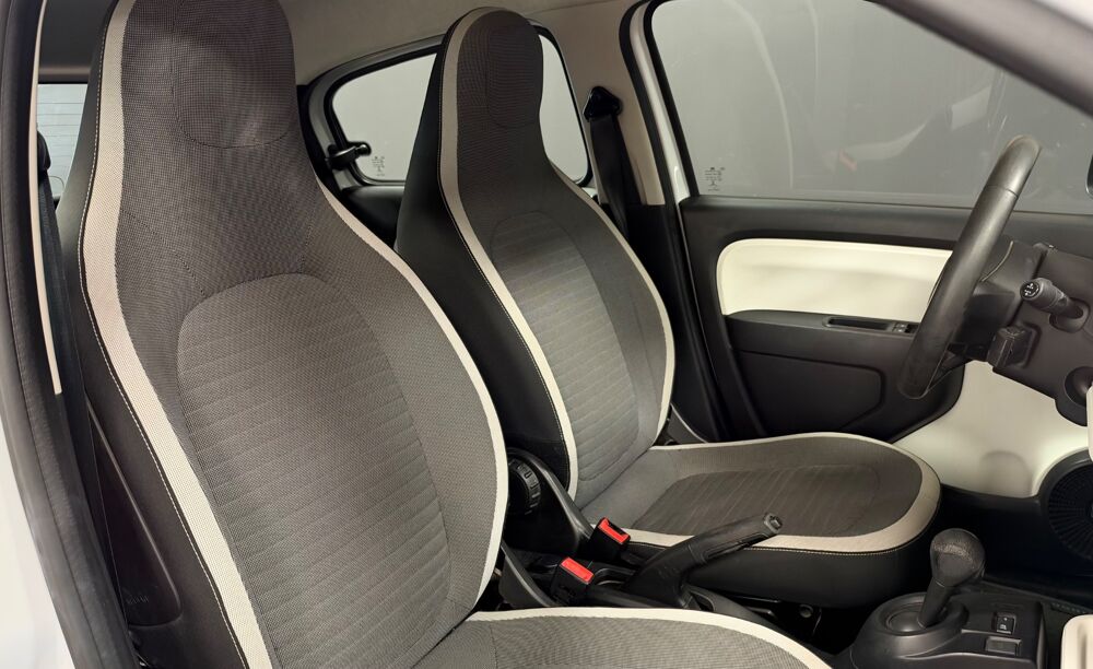 Twingo III 0.9 TCe 90 LIMITED 2017 EDC // ENTRETIEN CONSTRUCTEUR 2018 occasion 34430 Saint-Jean-de-V&eacute;das