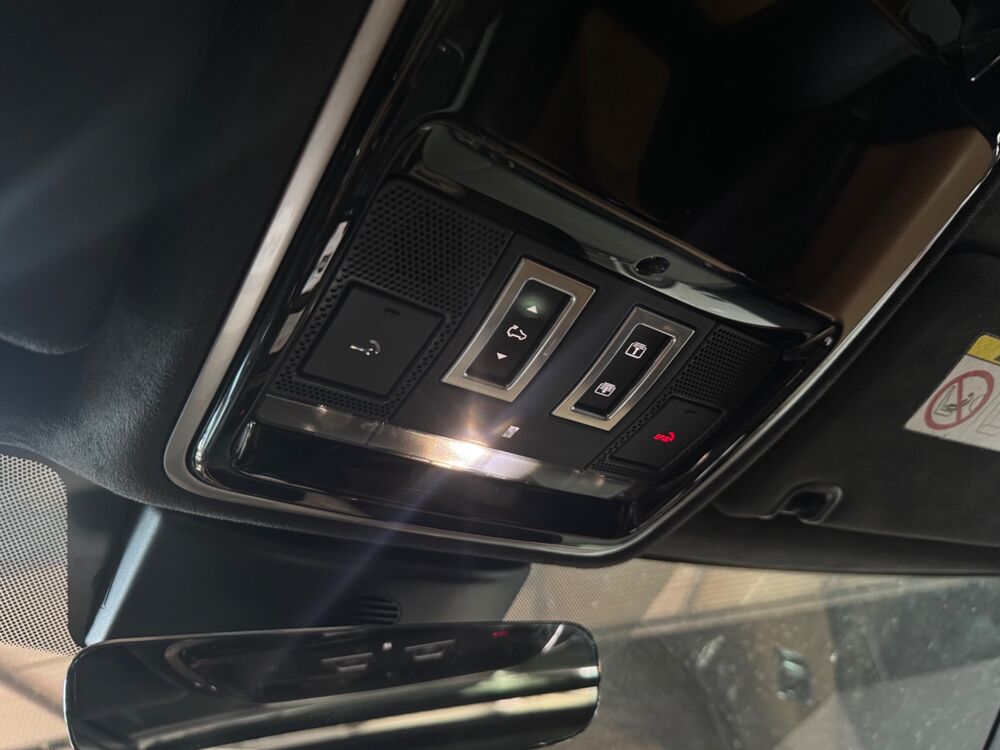 Range Rover 5.0 575 CH SUPERCHARGED SVR 4WD / ENTRETIEN LAND ROVER / CAM 2020 occasion 29000 Quimper