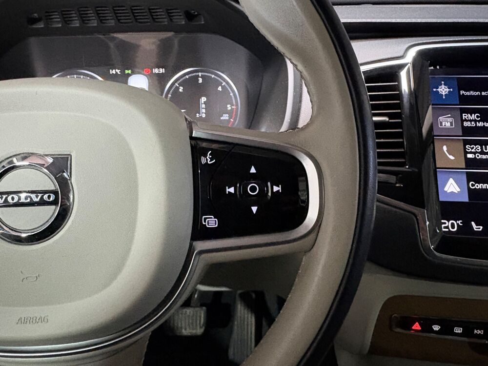 XC90 2.0 D5 235 CH INSCRIPTION AWD GEARTRONIC / SUIVI VOLVO / COU 2018 occasion 29000 Quimper