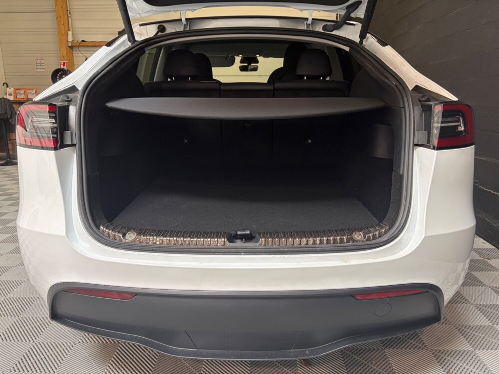 Model Y STANDARD 255 ch 60KWH RWD - AUTOPILOT - TOIT PANORAMIQUE - A 2022 occasion 78125 Gazeran