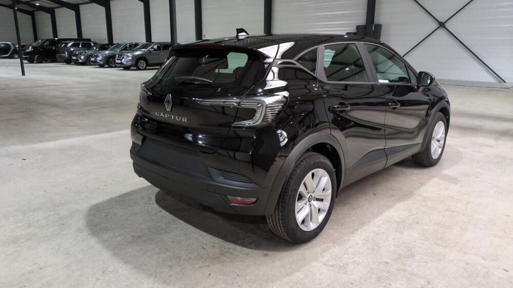 Captur TCE 90 CH BVM6 EVOLUTION + CLIM AUTO + SIEGES CHAUFFANTS - 2 2025 occasion 17000 La Rochelle