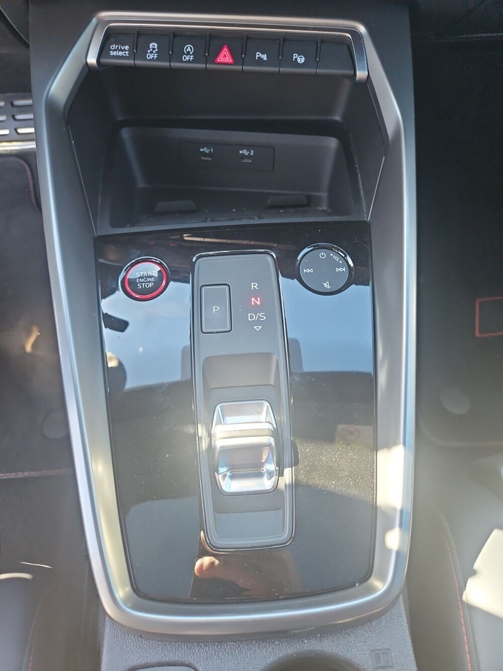 RS3 SPORTBACK 2.5 TFSI 400 CARBON BLACK QUATTRO S-TRONIC BVA 2023 occasion 38590 Saint-&Eacute;tienne-de-Saint-Geoirs