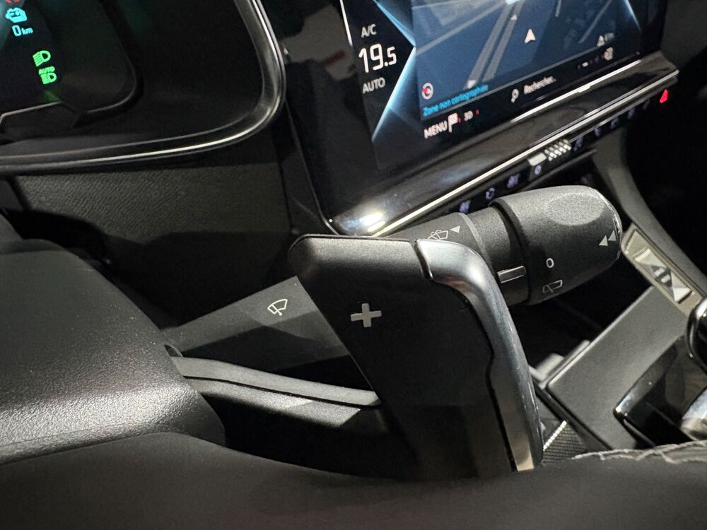 DS3 1.6 300 CH PHEV HYBRID RIVOLI 4X4 / CAMERA / CARPLAY / ATTEL 2020 occasion 29000 Quimper