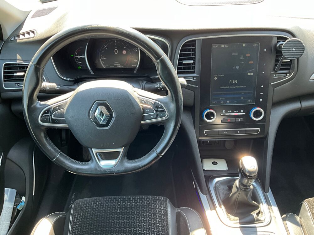 M&eacute;gane IV 1.6 dCi INTENS 130cv ENTRETIEN RENAULT 2016-2020 / EMBRAY 2016 occasion 17000 La Rochelle