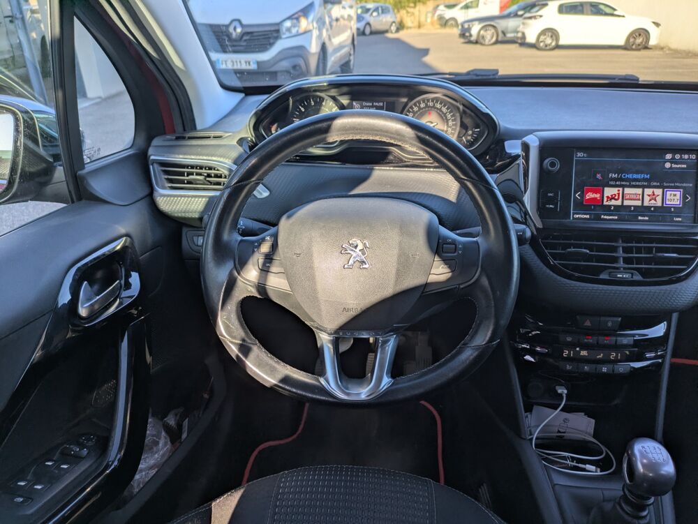 208 GENERATION-I 1.2 110ch COURROIE RENFORCEE PREMIERE MAIN ATTE 2019 occasion 69420 Ampuis