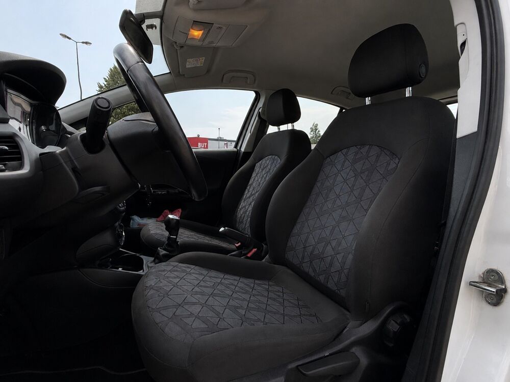 Corsa 1.2 70 CH - ACTIVE - CHA&Icirc;NE DE DISTRIBUTION 2019 occasion 26000 Valence