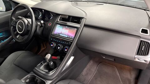 E-PACE 2.0 D-150CH 2WD BVM BUSINESS 2019 occasion 34430 Saint-Jean-de-V&eacute;das