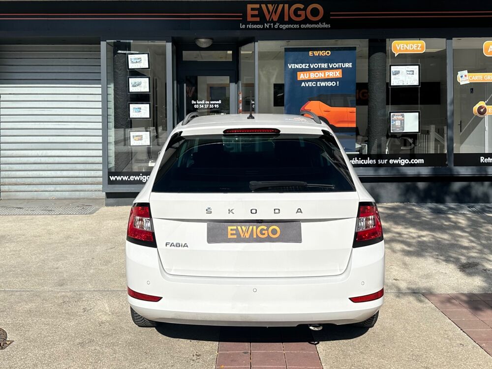 Fabia COMBI 1.0 TSI 95 AMBITION DSG BVA - RADAR DE RECUL - BOITE A 2022 occasion 57600 Forbach