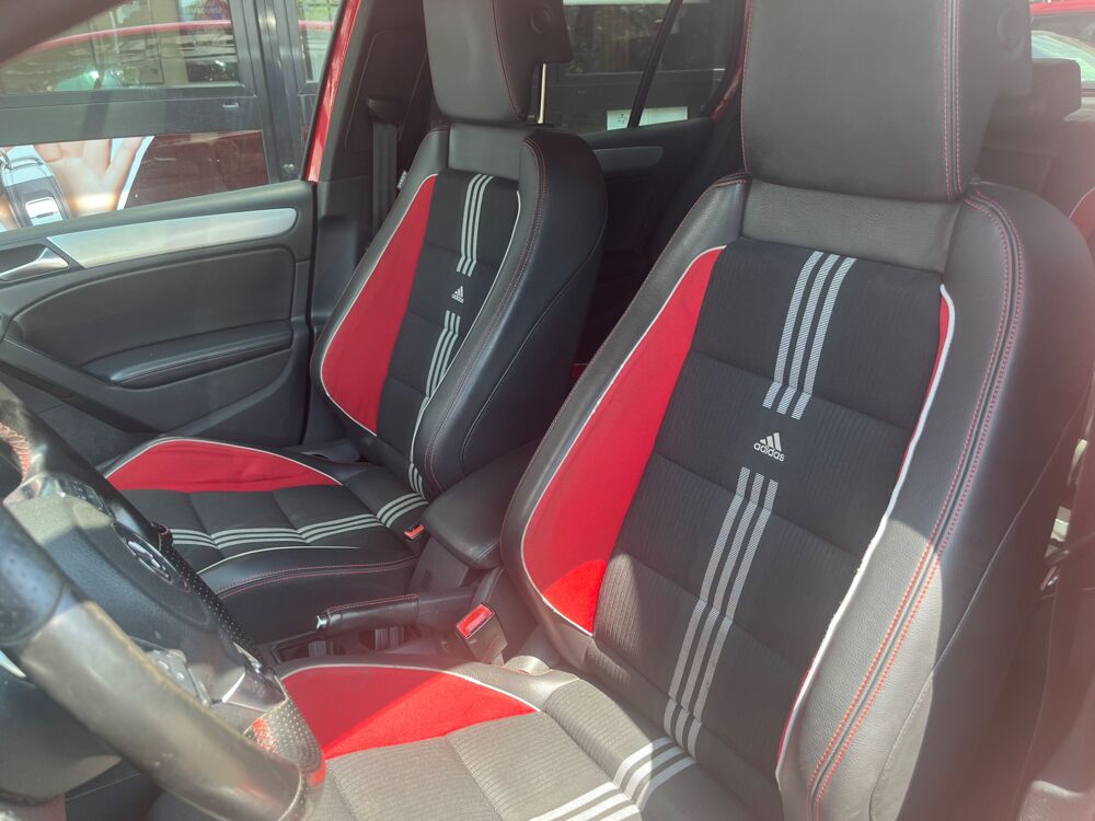 Golf 2.0L TSI 210ch GTI ADIDAS - SIEGES CHAUFFANTS + RADARS AR 2011 occasion 38420 Le Versoud
