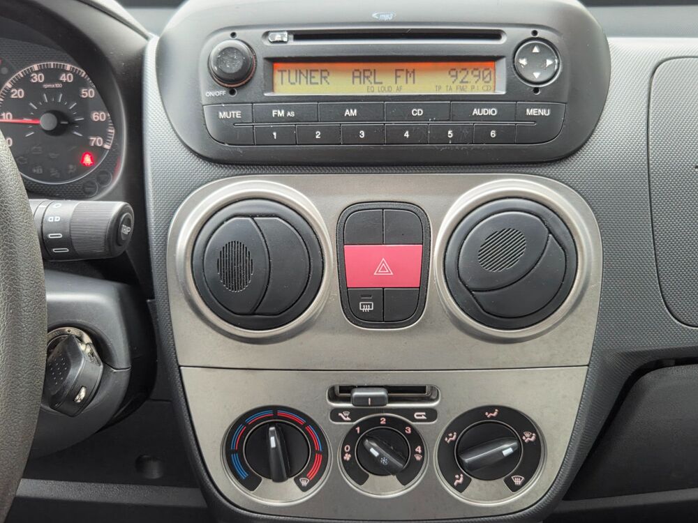 QUBO 1.3 MJT 75 DYNAMIC START-STOP 2010 occasion 33210 Maz&egrave;res