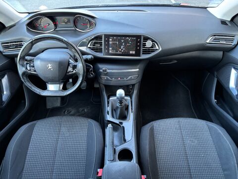 308 II 1.2 PURETECH 130 CH STYLE - ENTRETIEN CONSTRUCTEUR & COUR 2017 occasion 64320 Idron