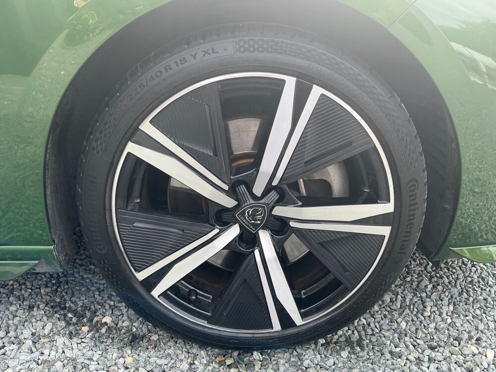 308 GENERATION-III 1.6 225H 180 CH HYBRID PHEV 12.4KWH GT PACK E 2022 occasion 17000 La Rochelle