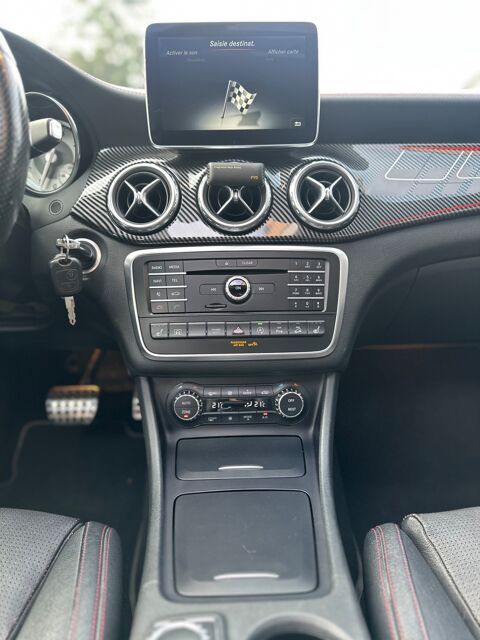 Classe GLA 2.0 250 211CH FASCINATION AMG 4MATIC 7G-DCT BVA 103500km 2016 occasion 25000 Besan&ccedil;on