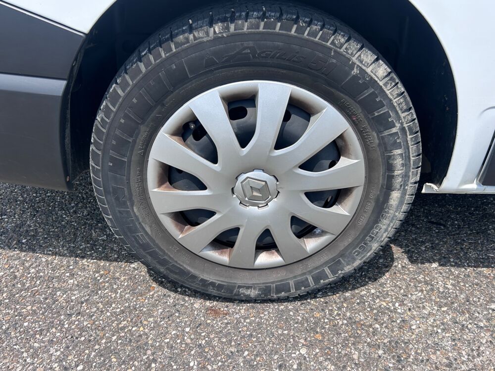 Trafic FOURGON 1.6 DCI 145 CH 1T0 L1H1 ENERGY CONFORT / DISTRIBUTIO 2018 occasion 47000 Agen