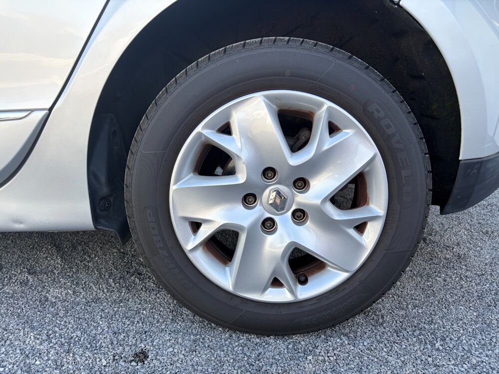 Sc&eacute;nic 1.5 dCi 110ch Bose EDC BVA 2015 occasion 64122 Urrugne