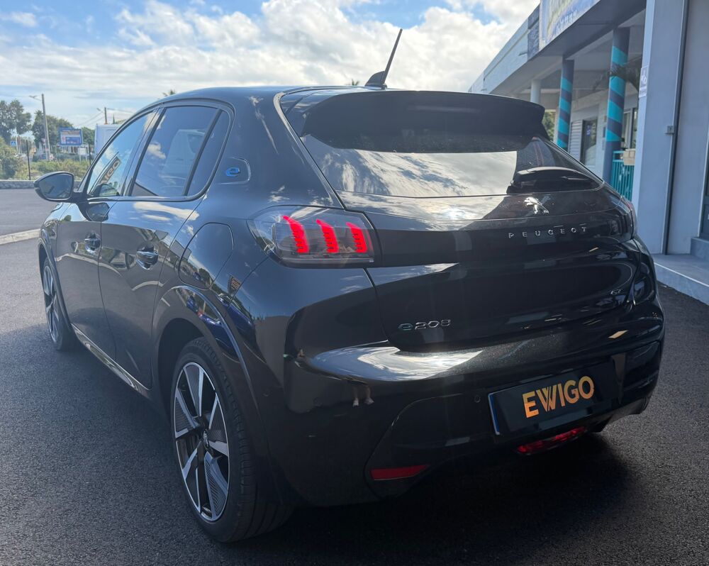 208 II 136 GT PACK 50 KWH + CAMERA 360&deg; + CARPLAY + ACCES MAINS 2022 occasion 97410 Saint-Pierre