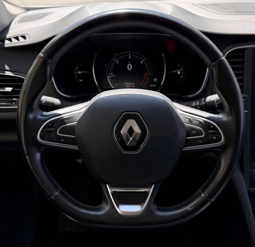 M&eacute;gane IV 1.6 DCI 130 ENERGY INTENS + CAMERA + KEYLESS + ATTELAGE 2016 occasion 54000 Nancy