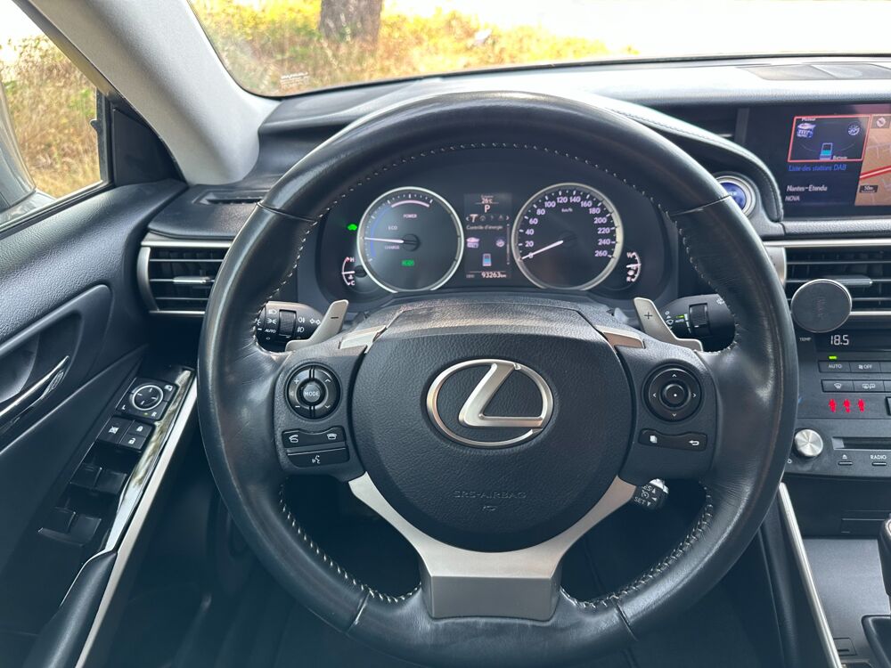 IS 300H 2.5 223 CH / PACK + / SUIVI LEXUS - CAMERA - GPS - REGU 2014 occasion 44220 Cou&euml;ron