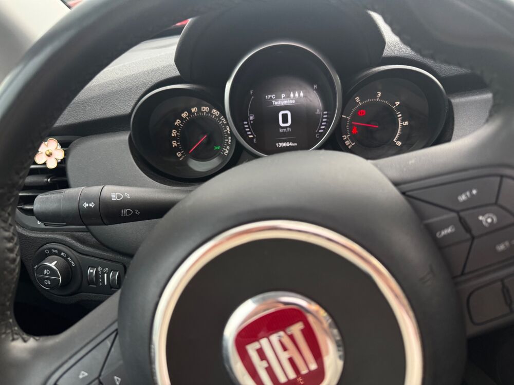 500 X 1.6 MJT 120 S-DESIGN 4X2 DCT BVA TOIT OUVRANT CARPLAY 2018 occasion 25000 Besan&ccedil;on