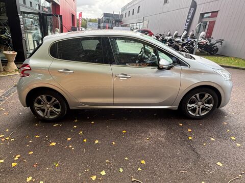208 GENERATION-I 1.2 VTI 80 ALLURE-TOIT PANORAMIQUE-BLUETOOTH-GP 2014 occasion 76150 Saint-Jean-du-Cardonnay