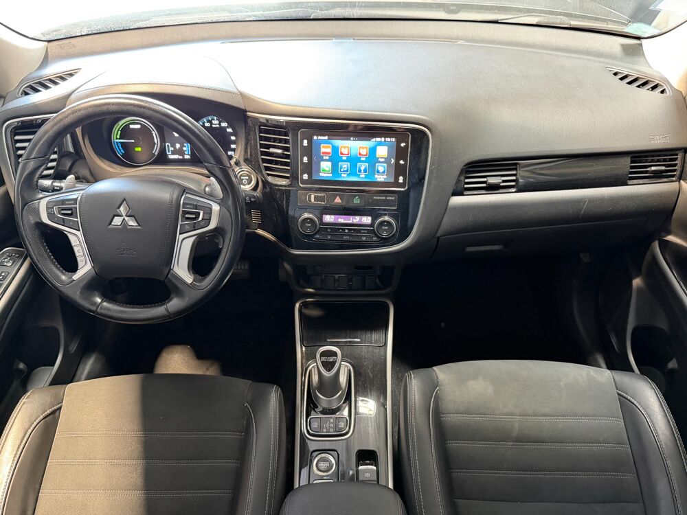 Outlander III (3) PHEV HYBRIDE RECHARGEABLE 200 ch INTENSE STYLE 4WD 2017 occasion 65290 Juillan